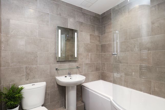 177 Crimicar Lane, Sheffield photo 3