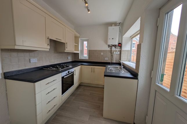 Bilton Drive, Harrogate photo 4