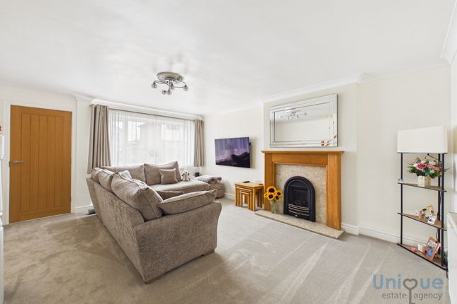 9, Abbots Close, Kirkham photo 3