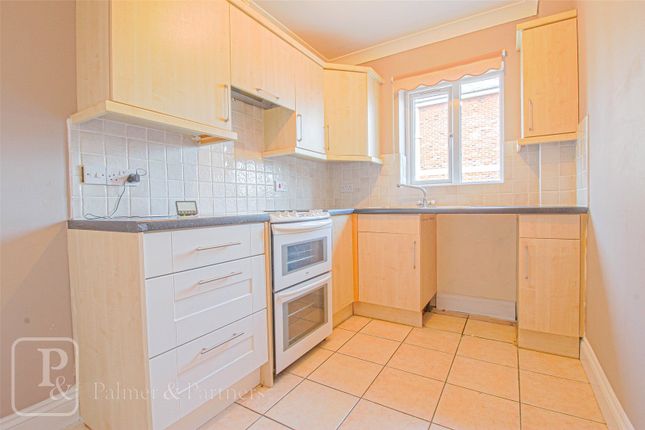 Thumbnail Flat to rent in High Street, Clacton-On-Sea, Essex