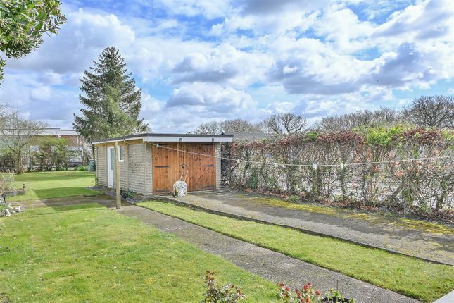 126, Thorndon Avenue, Brentwood photo 4