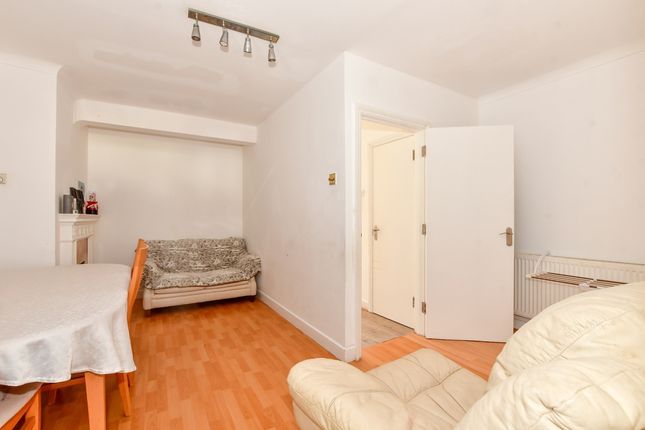 Terraced house to rent in Uplands Road, Woodford Green