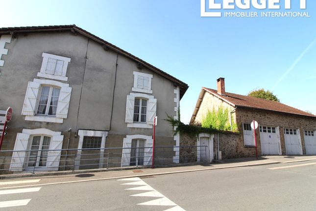 Thumbnail Villa for sale in 2 Avenue Jean Jaurès, Rochechouart, Haute-Vienne, Nouvelle-Aquitaine