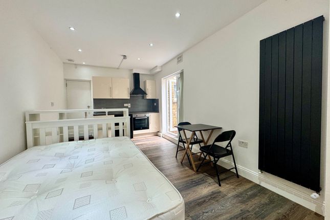 Studio 1, 754, Holloway Road, Archway photo 3