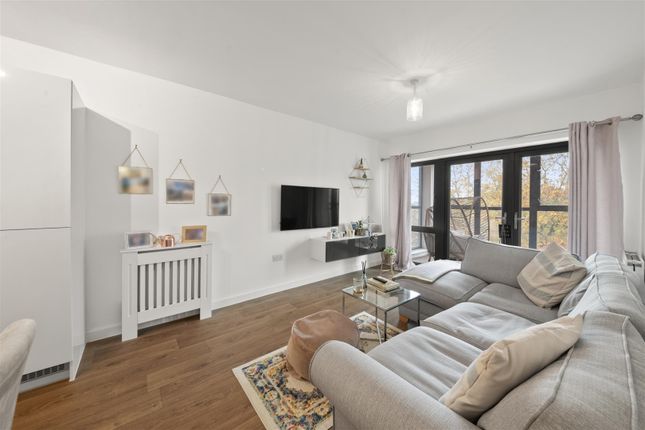 21 Dyson Drive, Uxbridge photo 4