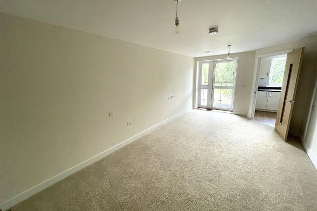 18 Gilbert Place, Lowry Way, Swindon photo 2