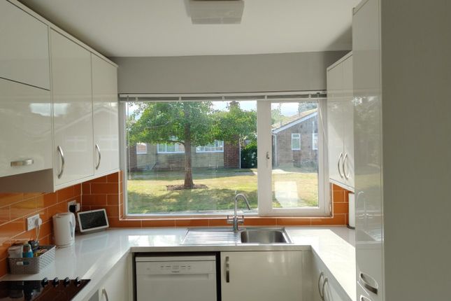 10, Staplers Reach, Gosport photo 3