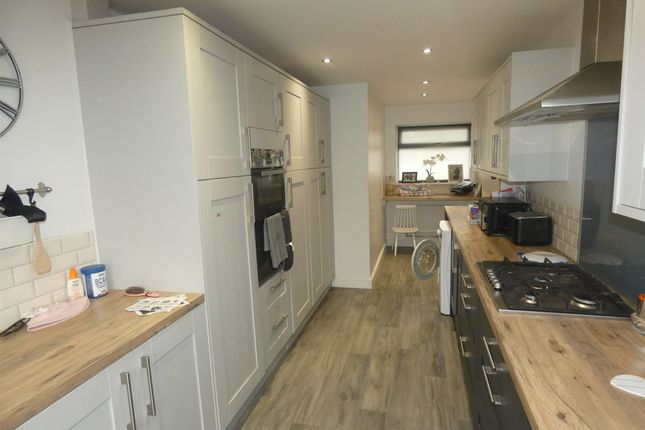 5, Rosemary Avenue, Peterborough photo 2