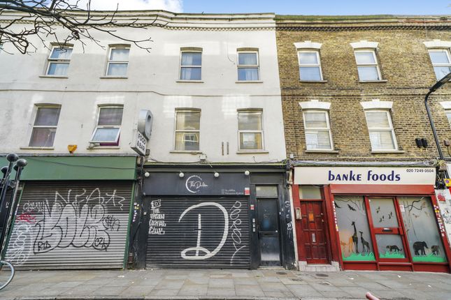 Flat to rent in Bradbury Street, London
