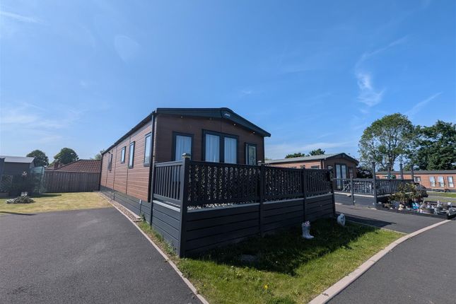 2-bed house on 49, Heron Drive, Darlington, £120,000
