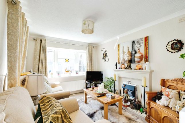 6, Thatched Cottage Park, Lyndhurst photo 2