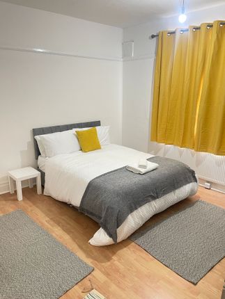 Flat A, 36 Junction Road, Archway photo 4