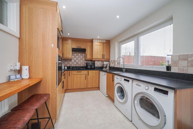 29, Garland Close, Old Town, Hemel Hempstead photo 4