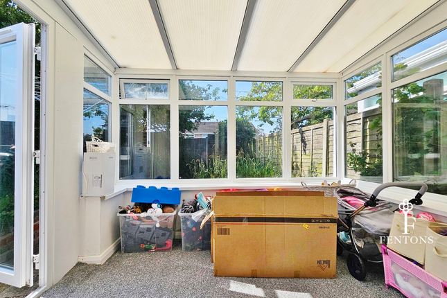64, Laburnum Crescent, Kirby Cross photo 4
