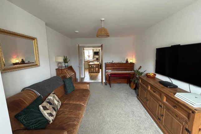 6, Warren Drive, Beverley photo 3