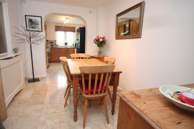 25, Ramworth Way, Aylesbury photo 3