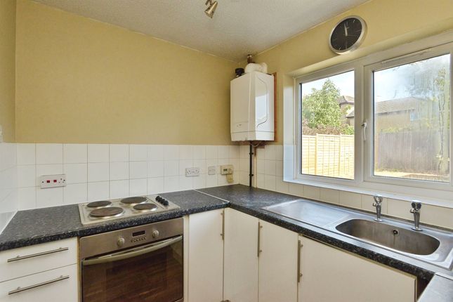 5, Chevalier Grove, Milton Keynes photo 4