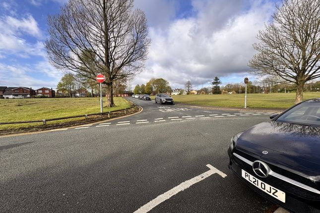 APT 5,, 40 Bolton Road, Aspull photo 4