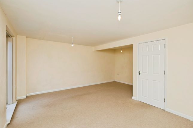 41, Badgerdale Way, Derby photo 2