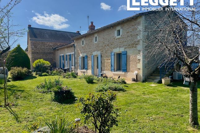 Villa for sale in Saint-Laon, Vienne, Nouvelle-Aquitaine