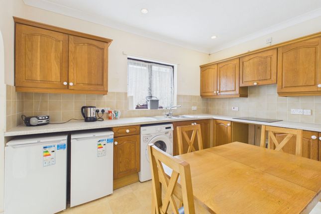 17 Chapelfield Gardens, Narberth photo 3