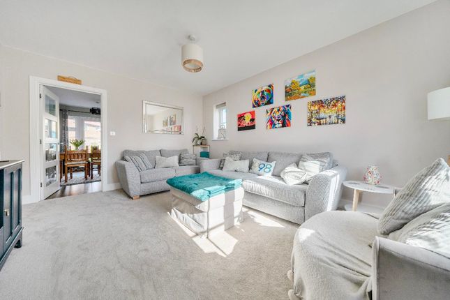 35 Peacock Lane, Biddenham photo 3
