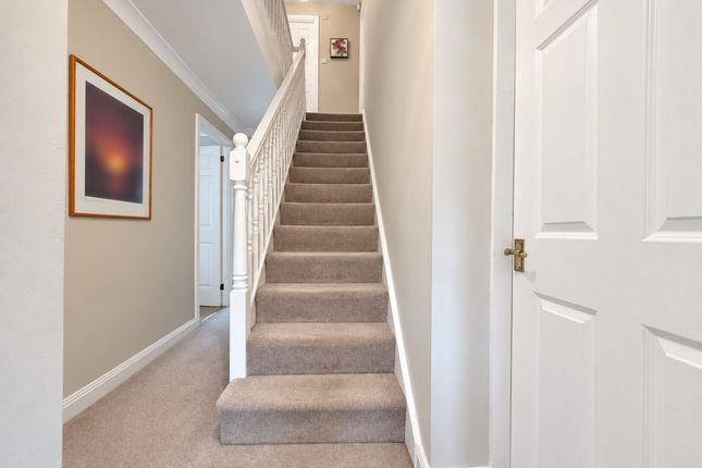 1 Hawick Close, Ellesmere Port photo 5