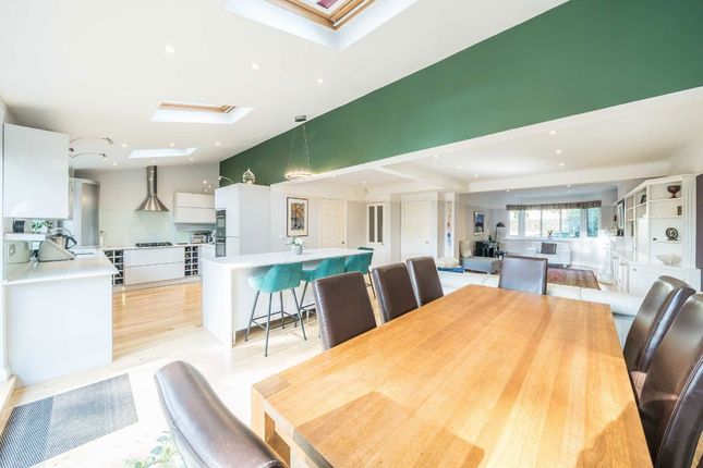44, Heathcote Road, St Margarets photo 3