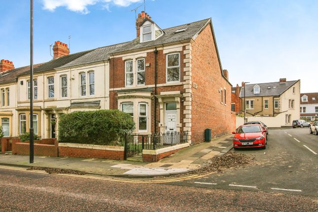 Thumbnail Terraced house for sale in Park Avenue, Whitley Bay