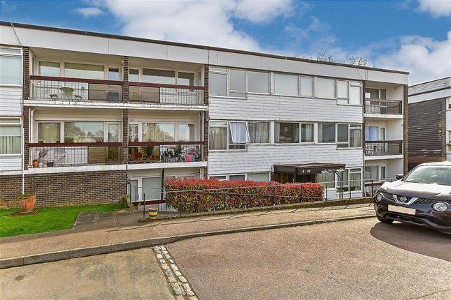 Thumbnail Flat for sale in St. Winifred's Close, Chigwell, Essex