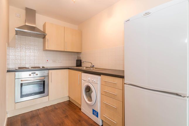 Flat to rent in West Two, Suffolk Street Queensway