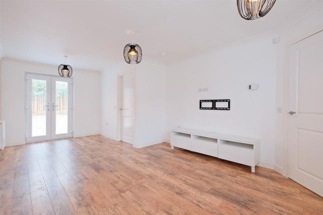 41, Clare Crescent, Larkhall photo 4