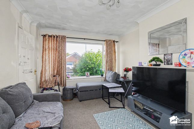 4, Alumbrook Avenue, Holmes Chapel photo 2