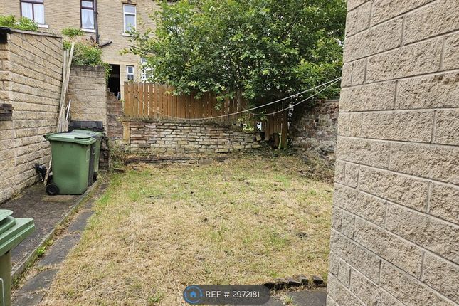 Springdale Street, Thornton Lodge, Huddersfield photo 3
