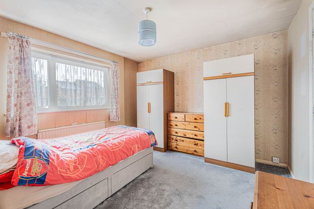 8 Horsenden Road, High Wycombe photo 5