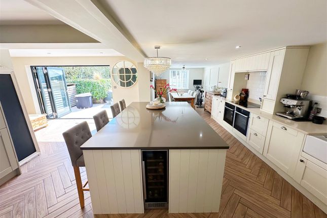30, Cadewell Park Road, Torquay photo 4