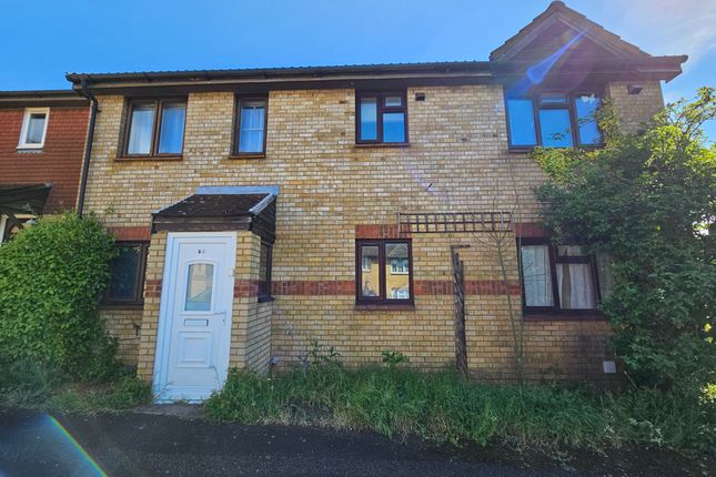 Property to rent in Coverdale, Luton