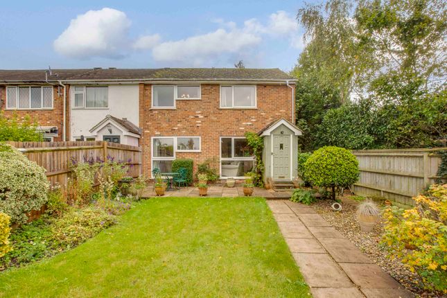 5 Niplands Cottages, Wooburn Green photo 2