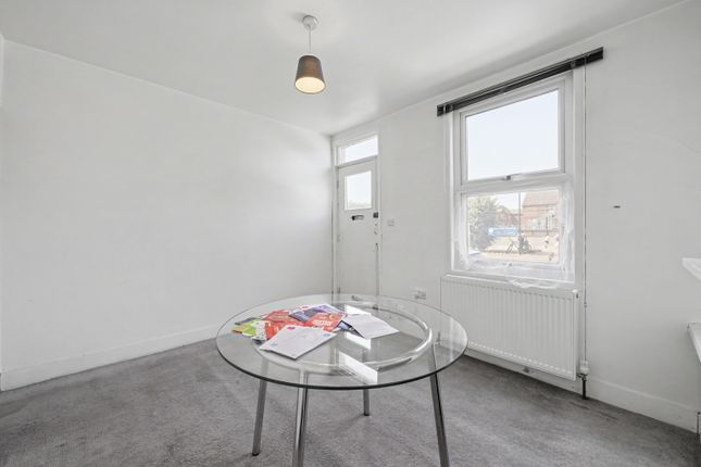 12 Pell Street, Reading photo 5