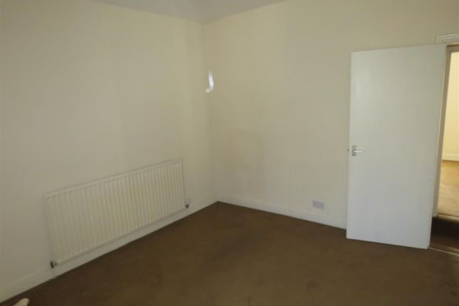 104, Popple Street, South Yorkshire photo 5
