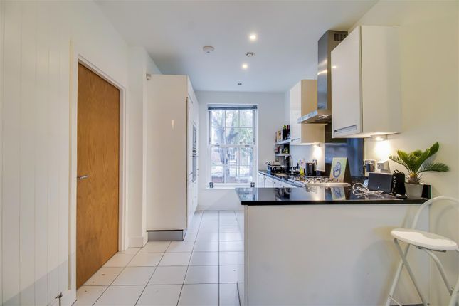 6 St. Johns Place photo 2