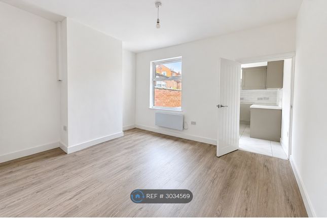 Oakley St, Crewe photo 3