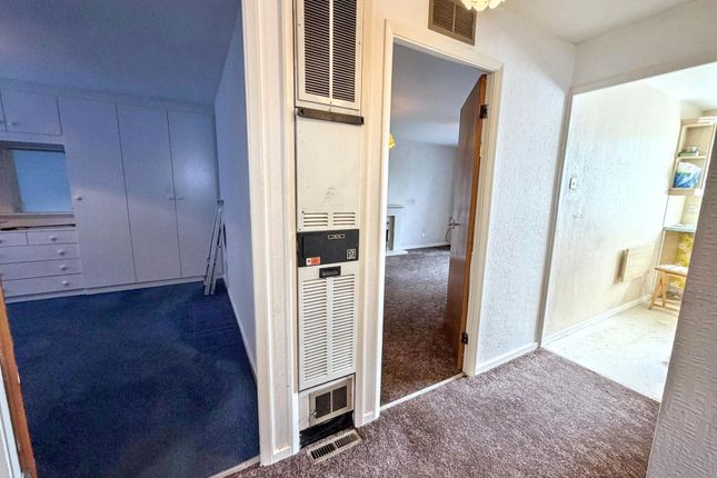 8, Grey Avenue, Cramlington photo 4