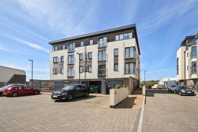 Flat for sale in Fishermans Beach, Hythe, Kent