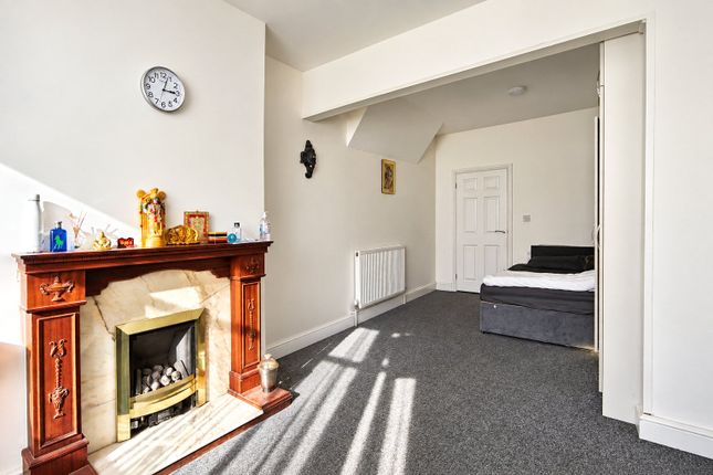 113, Shrewsbury Road, London photo 4