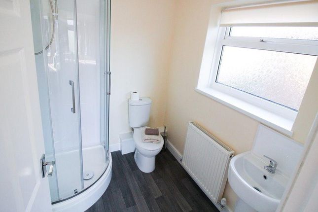 Thumbnail Room to rent in St Vincent Avenue, Woodlands, Doncaster