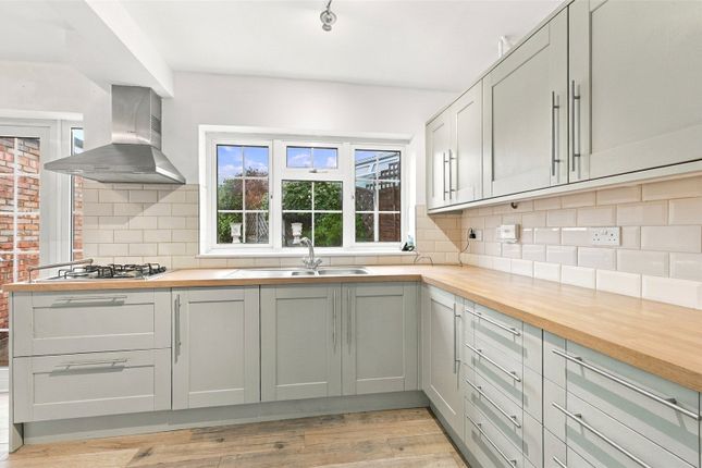 18, Longmarsh View, Dartford photo 4