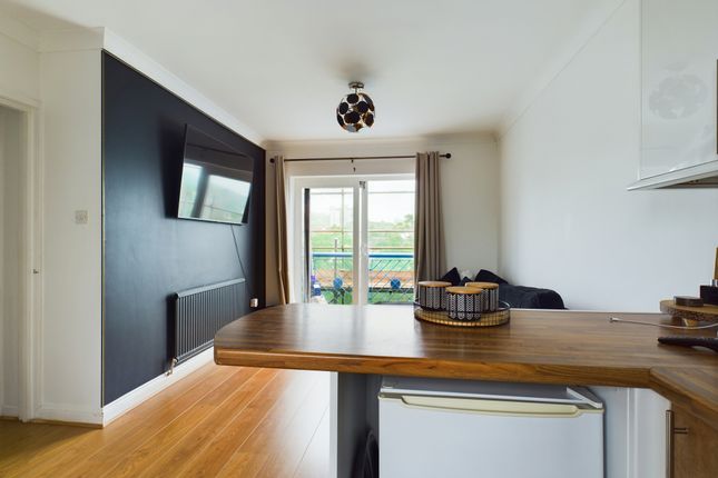 Flat for sale in Abernethy Square, Maritime Quarter, Swansea