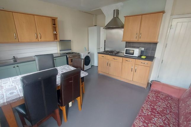1 Blamires Street, Bradford photo 3