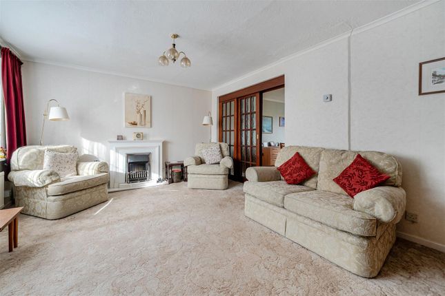 Bean Oak Road, Wokingham photo 3